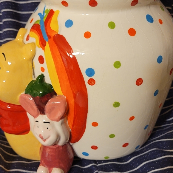 Winnie The Pooh Cookie Jar - Picture 2 of 4